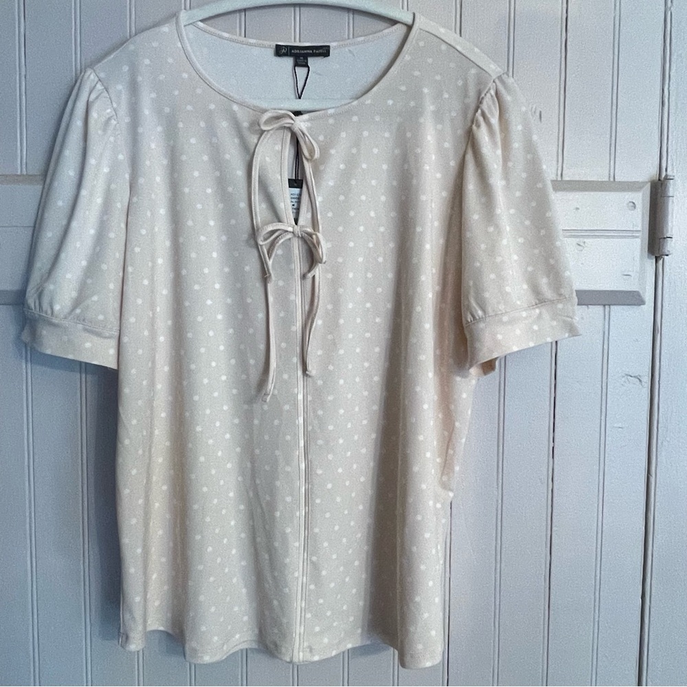 6. NWT Adrianna Papell pale pink Tie Front Blouse with Textured Pattern